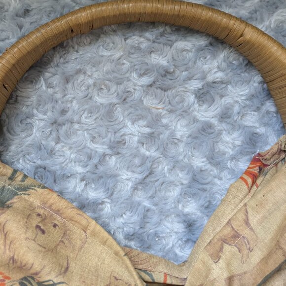 Vintage Woven Basket Purse Camel Fabric Sides with Wicker Handle and Detailing - Picture 7 of 11